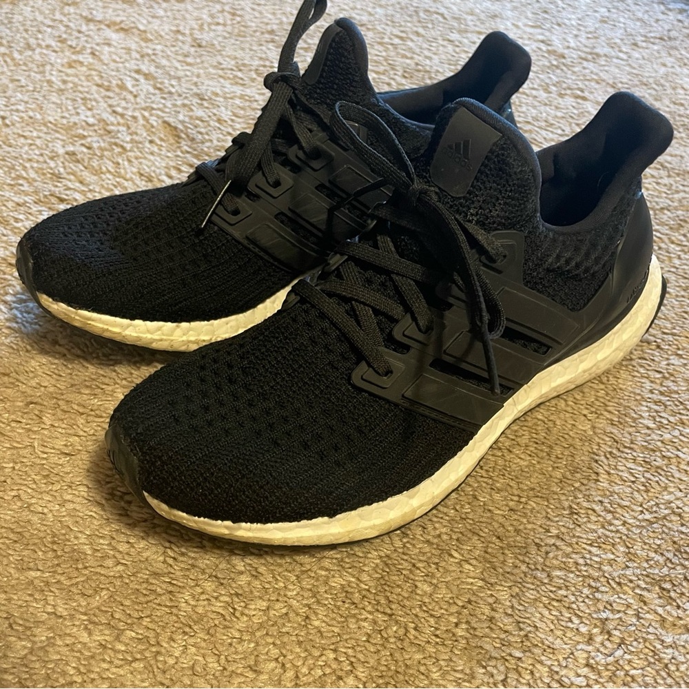 Black Adidas Ultra Boosts
